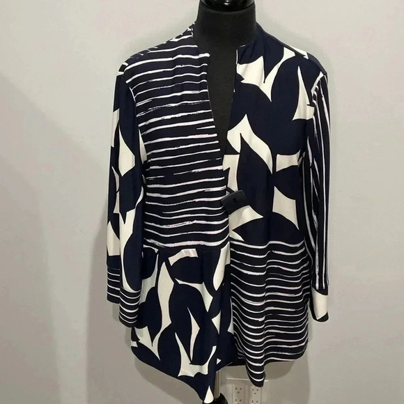 Joseph Ribkoff | Midnight Blue| White  Jacket - Picture 5 of 11